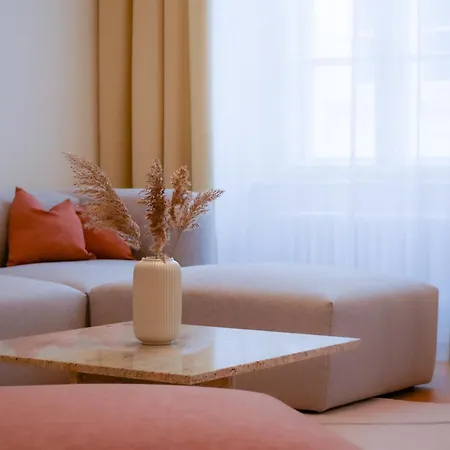 Διαμέρισμα Laurinska 1 *