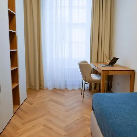Laurinska 1 Apartament