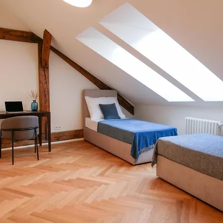 Apartman Laurinska 1