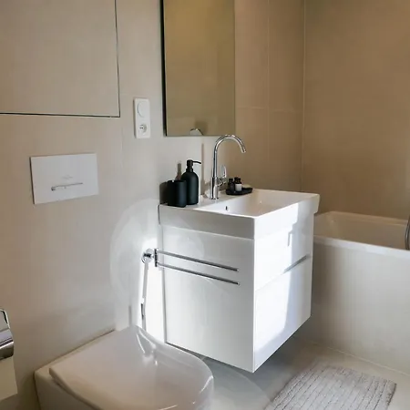 Laurinska 1 아파트