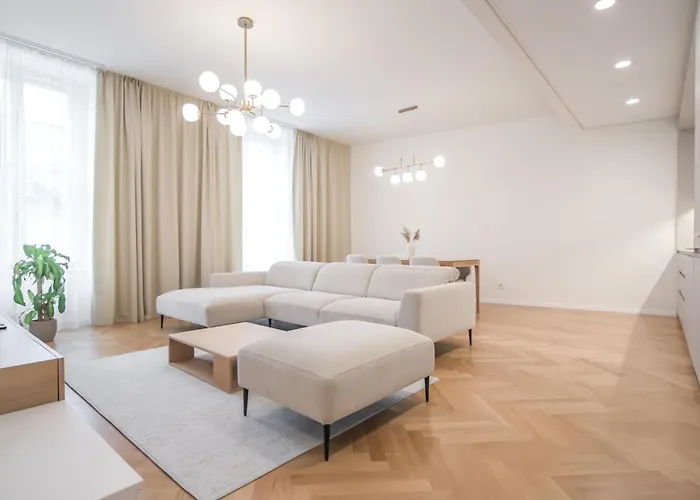 Apartment Laurinska 1 *