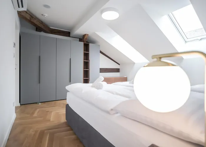 Laurinska 1 Apartment