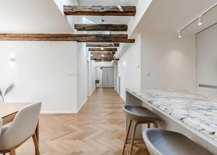 Laurinska 1 Apartment