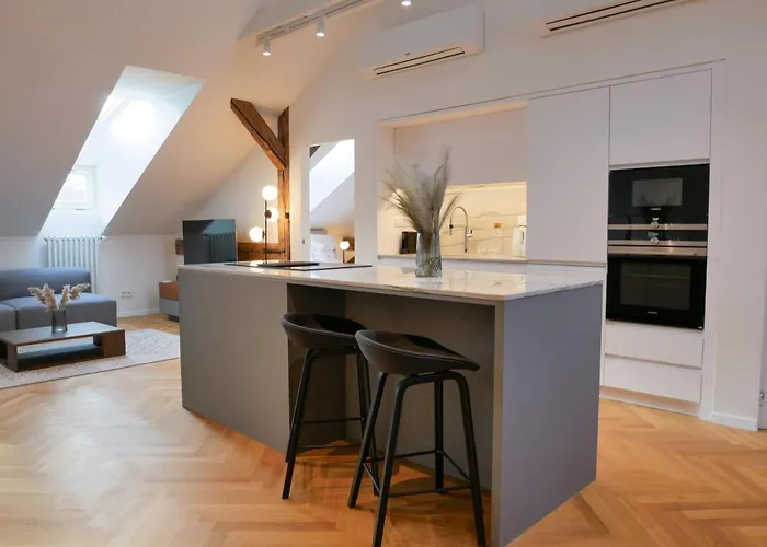 Laurinska 1 Apartment