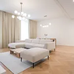 Apartamento Laurinska 1 *